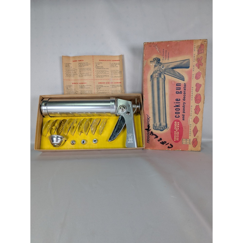 Wear-Ever 1950s Trigger Quick Cookie Gun Pastry Decorator Aluminum Set w/ Box